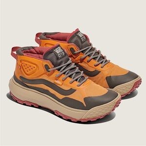Vans MTE Crosspath Mid Shoe
Marmalade Women 9.OUS Mens 7.5 US